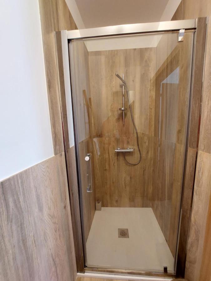 La Bougainville - Luxury Apartment Torbole Sul Garda Bagian luar foto