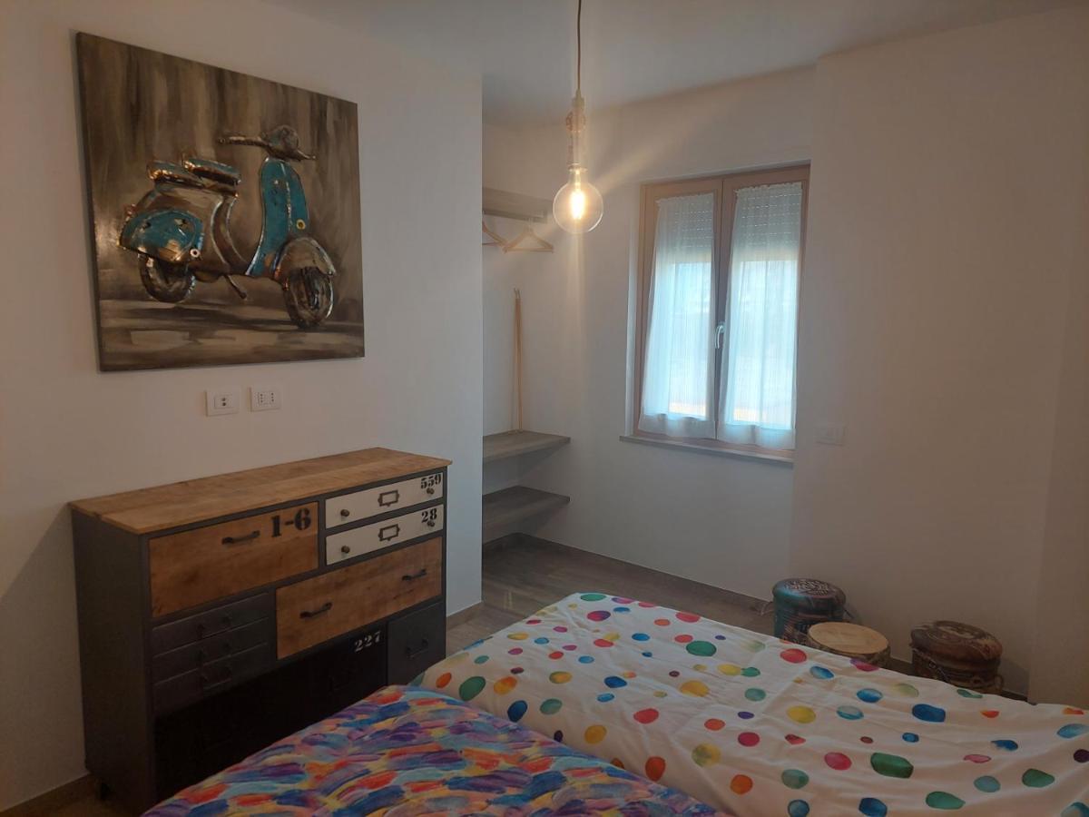 La Bougainville - Luxury Apartment Torbole Sul Garda Bagian luar foto
